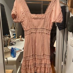 Perfect for Stagecoach! Western crochet trim dress in blush